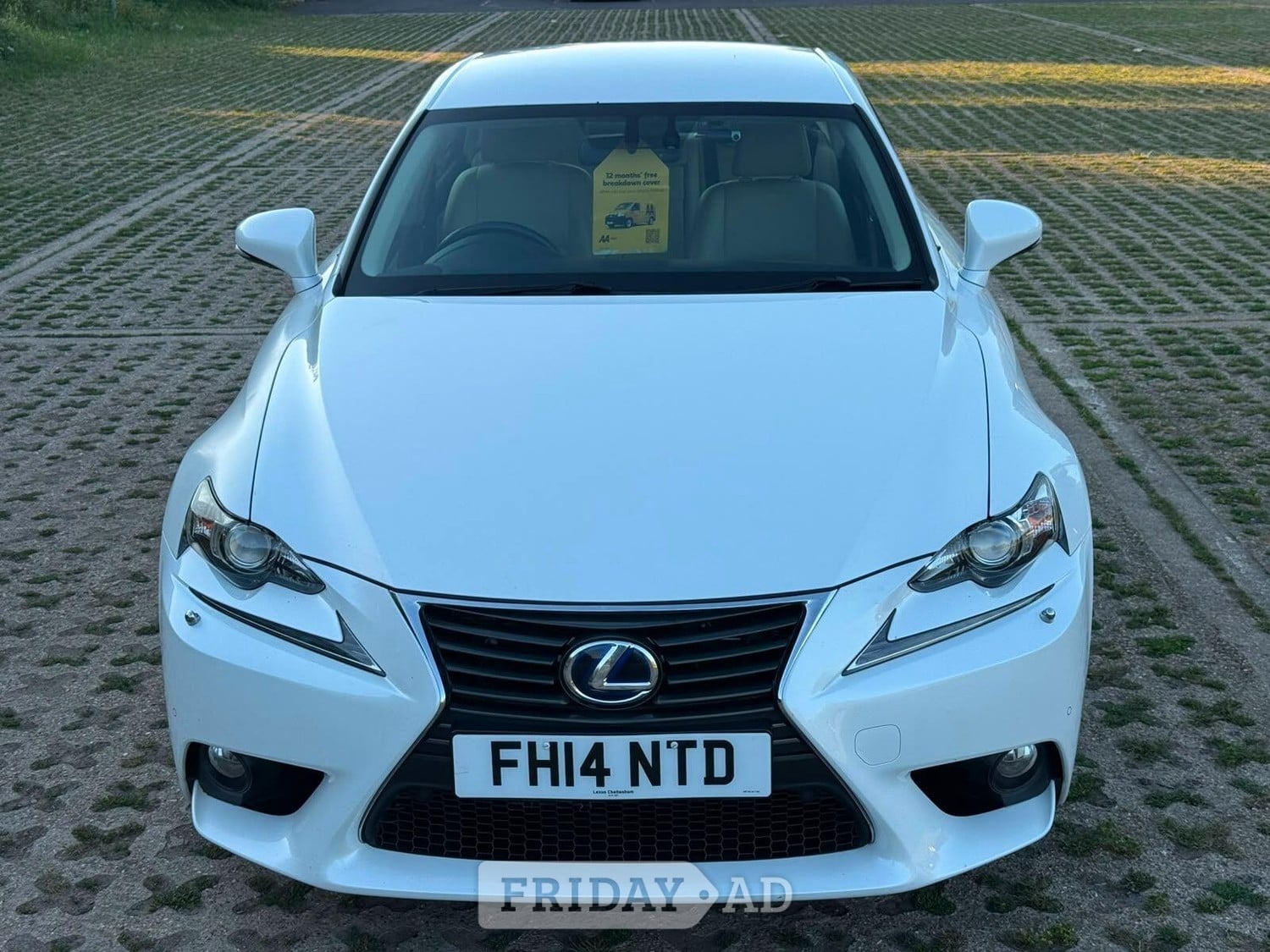 [ berth ]Lexus IS