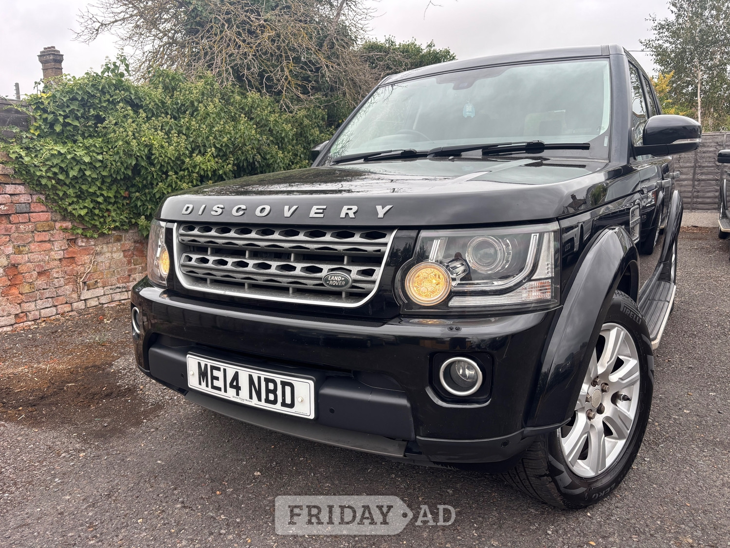 [ berth ]Land Rover Discovery 4