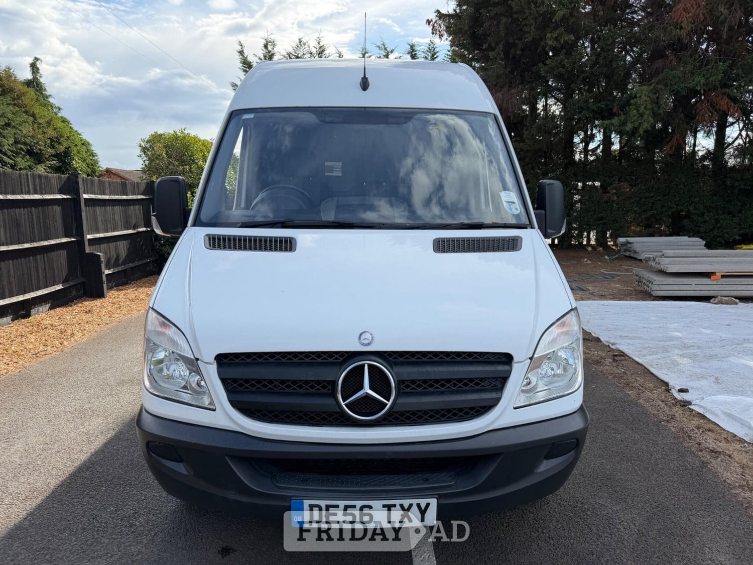 [ berth ]Mercedes-Benz Sprinter
