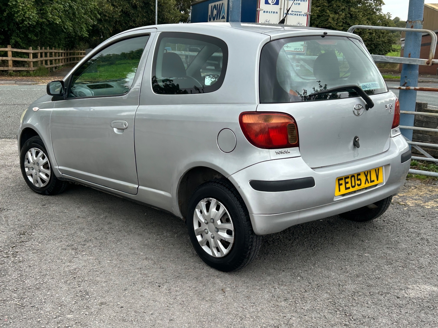 Toyota Yaris 2005 - Cars
