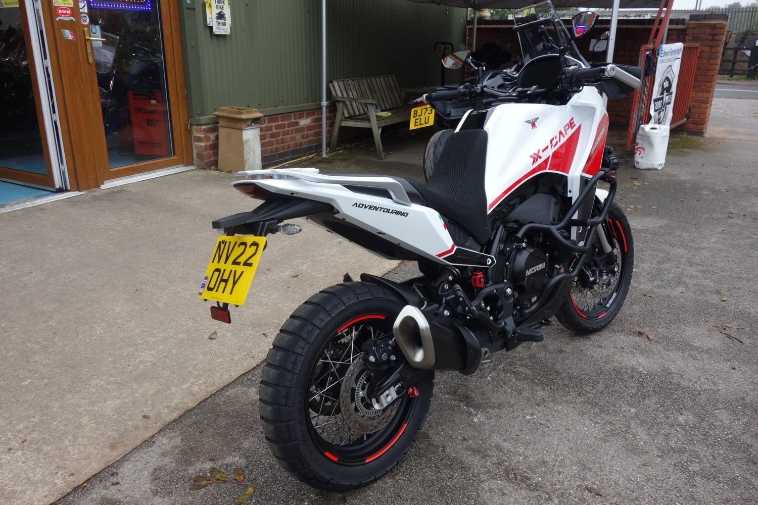 [ berth ]Morini X-Cape 650
