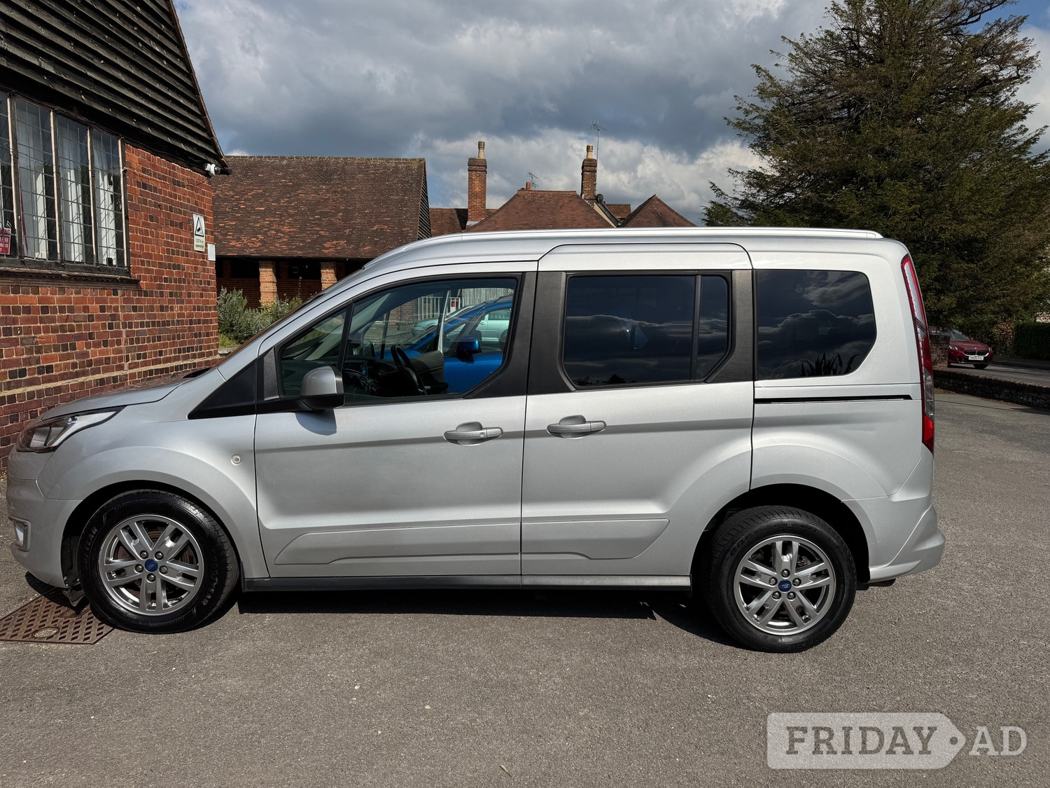 Ford Tourneo Connect 2019 in Henley-On-Thames
