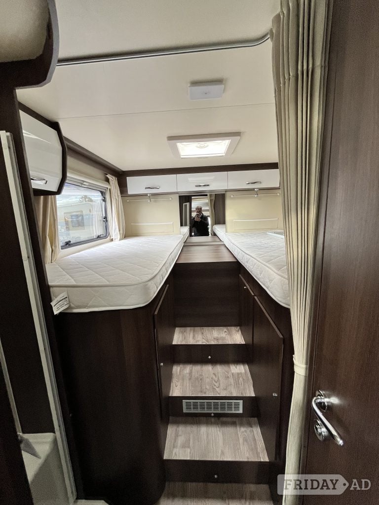 Roller Team Zefiro 685 2017 for sale - Motorhomes & Caravans