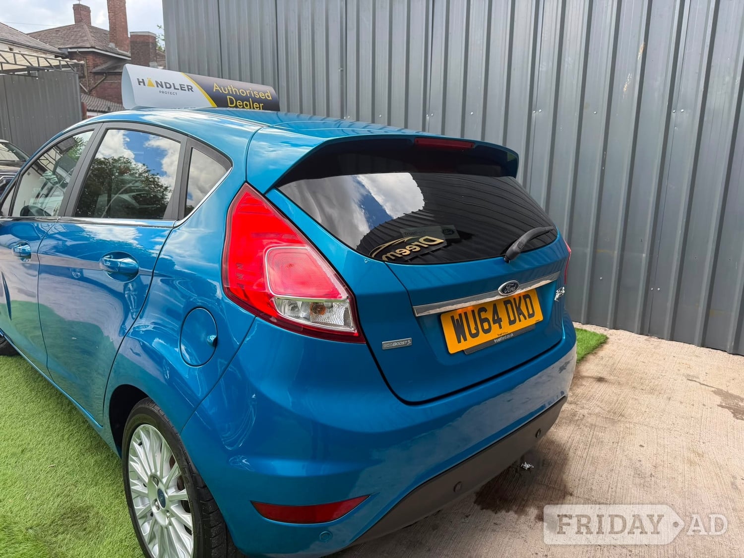 [ berth ]Ford Fiesta