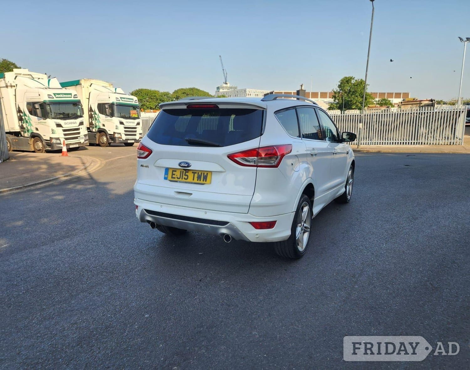 Ford Kuga 2015 - Cars in Wembley