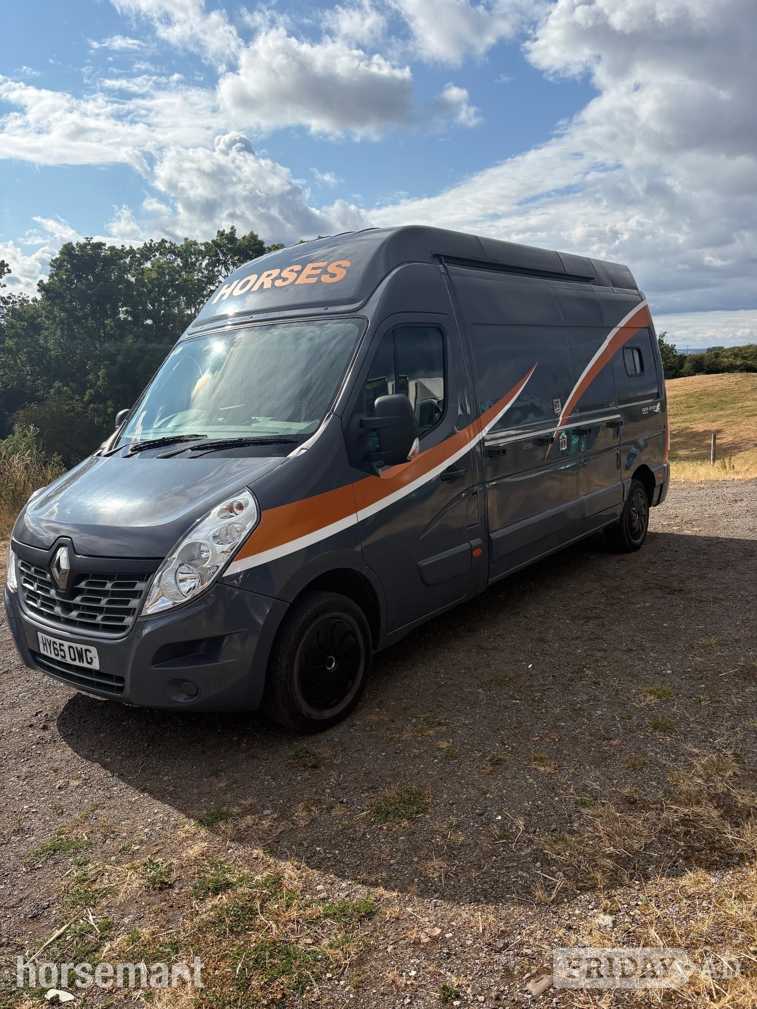 Equi-Sport  Renault Horsebox - Trailers & Horseboxes