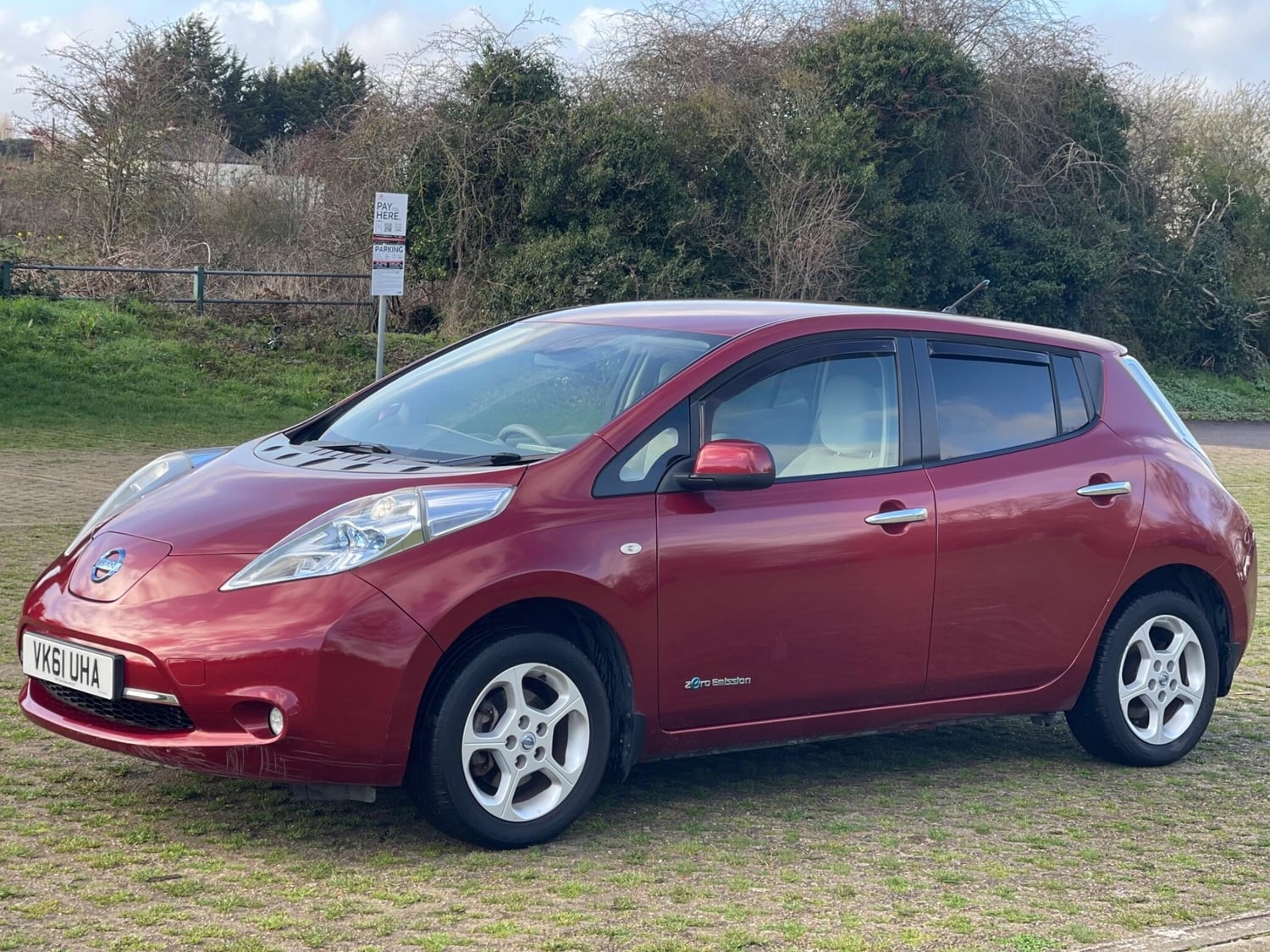 [ berth ]Nissan LEAF