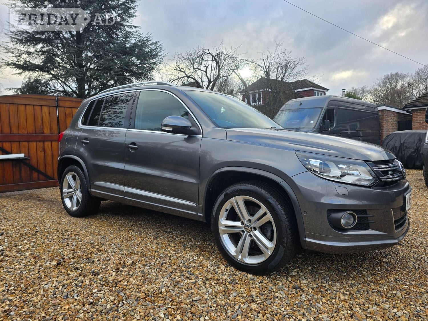 Volkswagen Tiguan 2015 in Aldershot