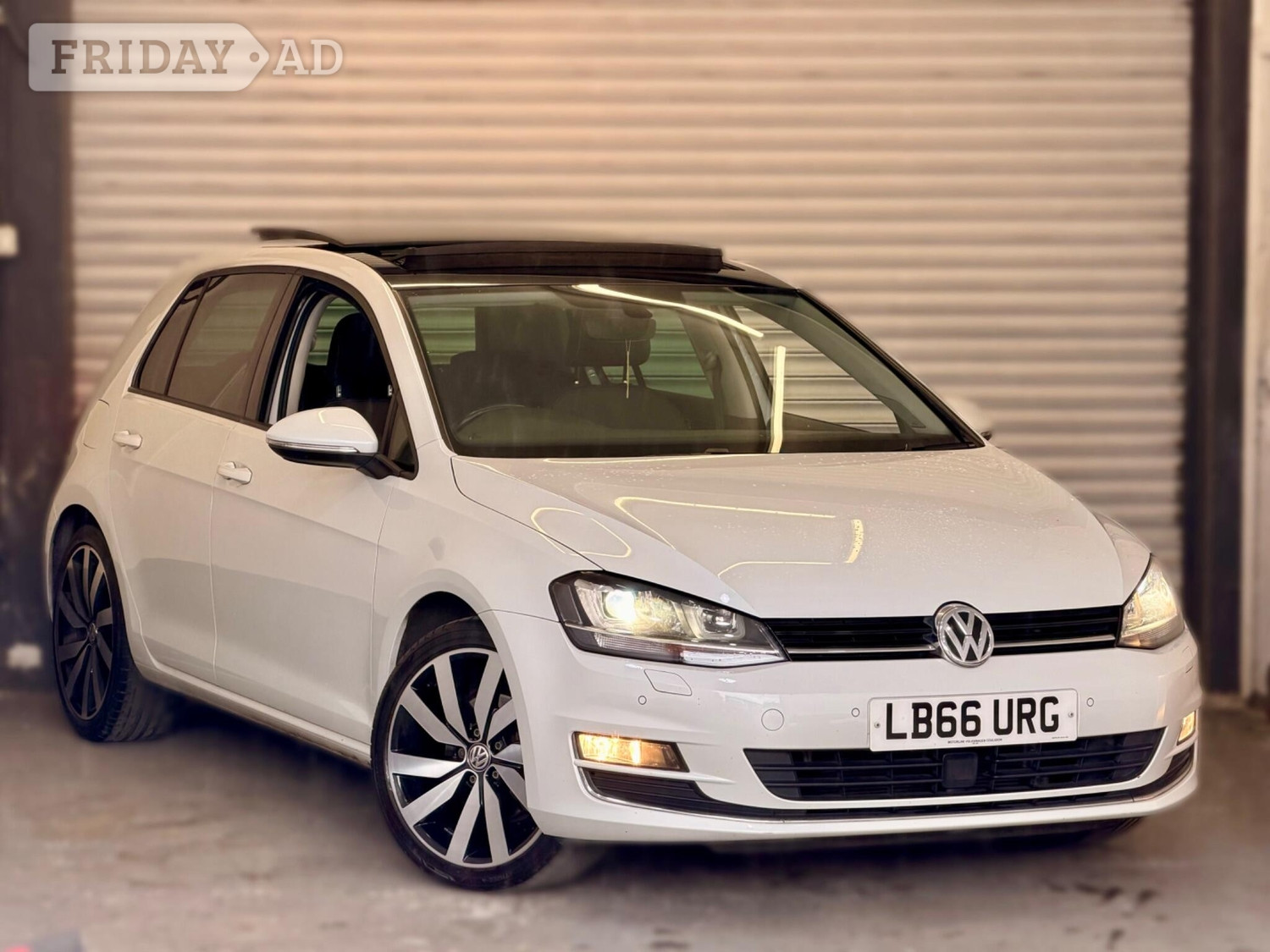 Volkswagen Golf 2017 in Feltham