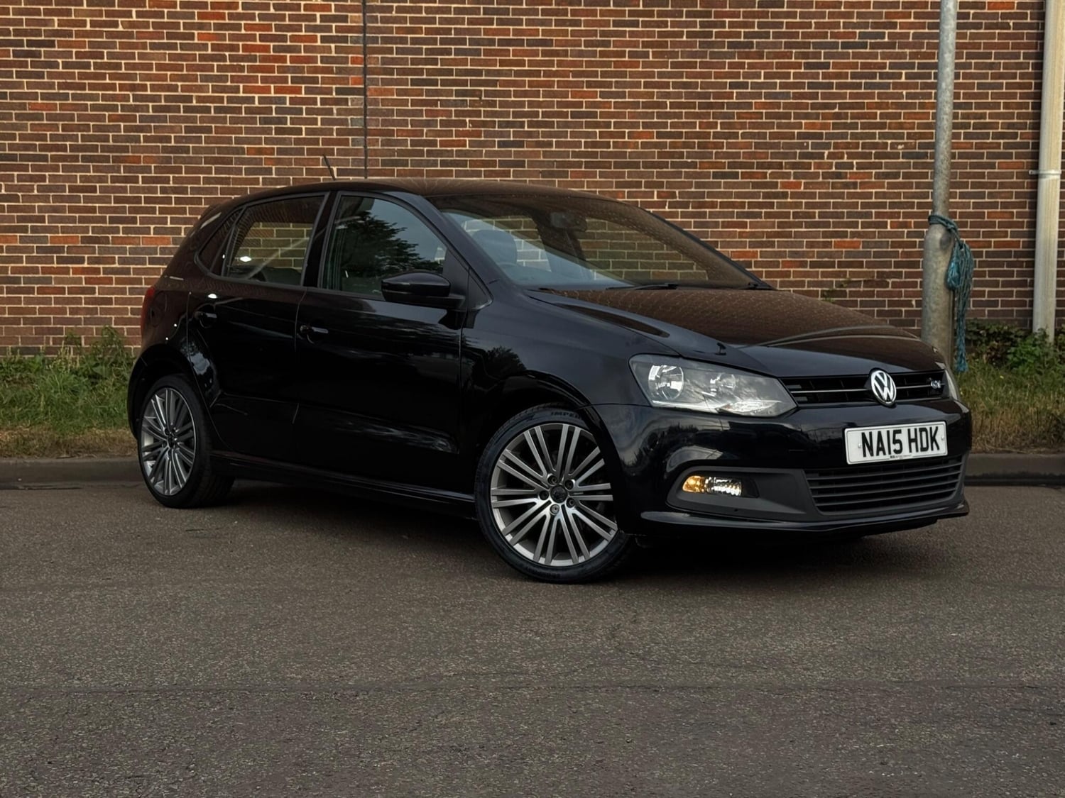 Volkswagen Polo 2015 in Leeds