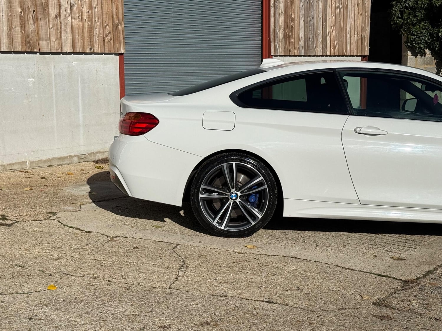 [ berth ]BMW 4 Series