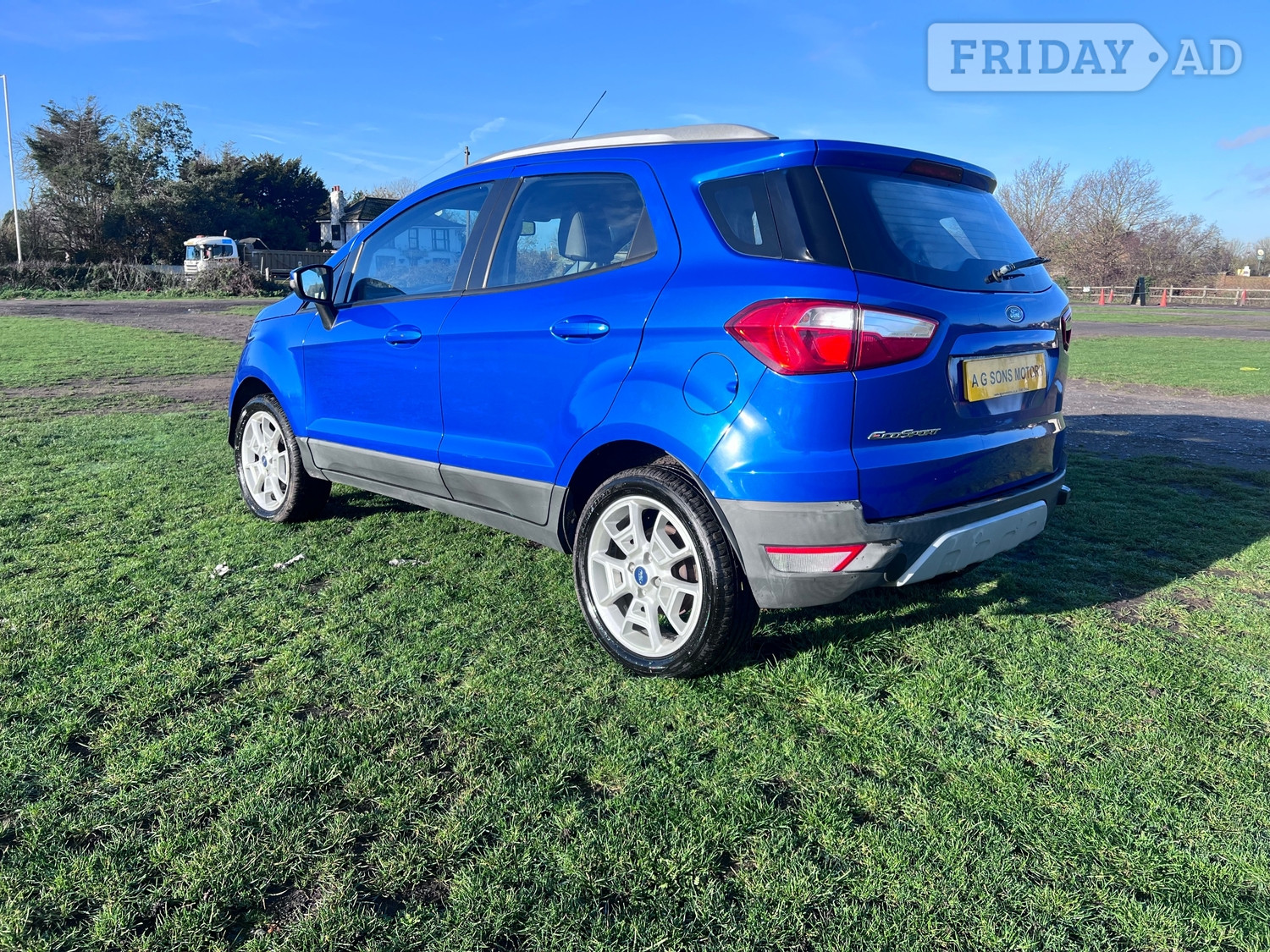 [ berth ]Ford Ecosport