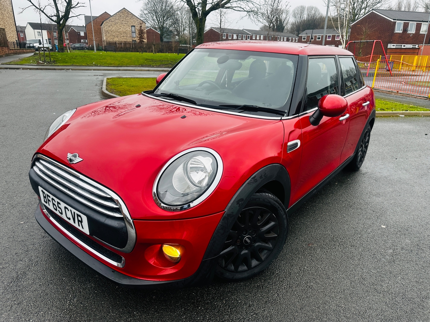 [ berth ]Mini Hatch