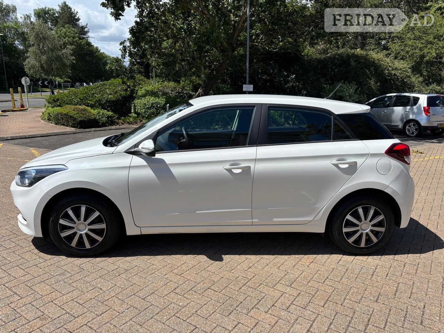 [ berth ]Hyundai i20