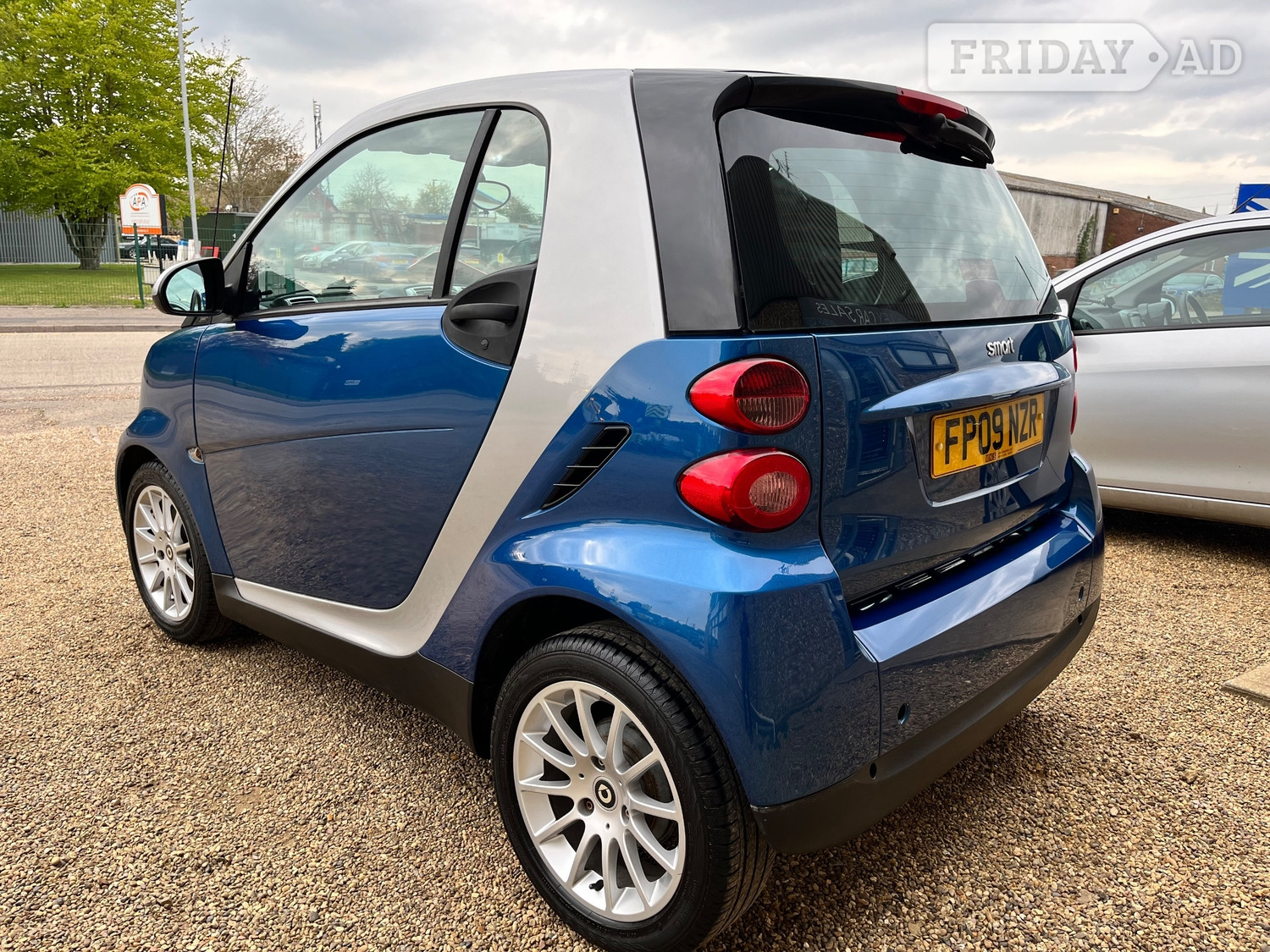 [ berth ]Smart ForTwo Coupe