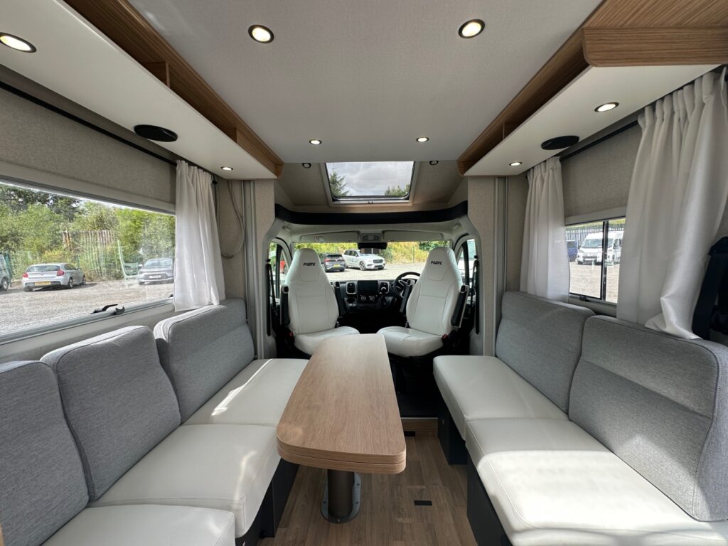 Pilote Pacific P690D Evidence 2026 for sale - Motorhomes & Caravans in Llanelli