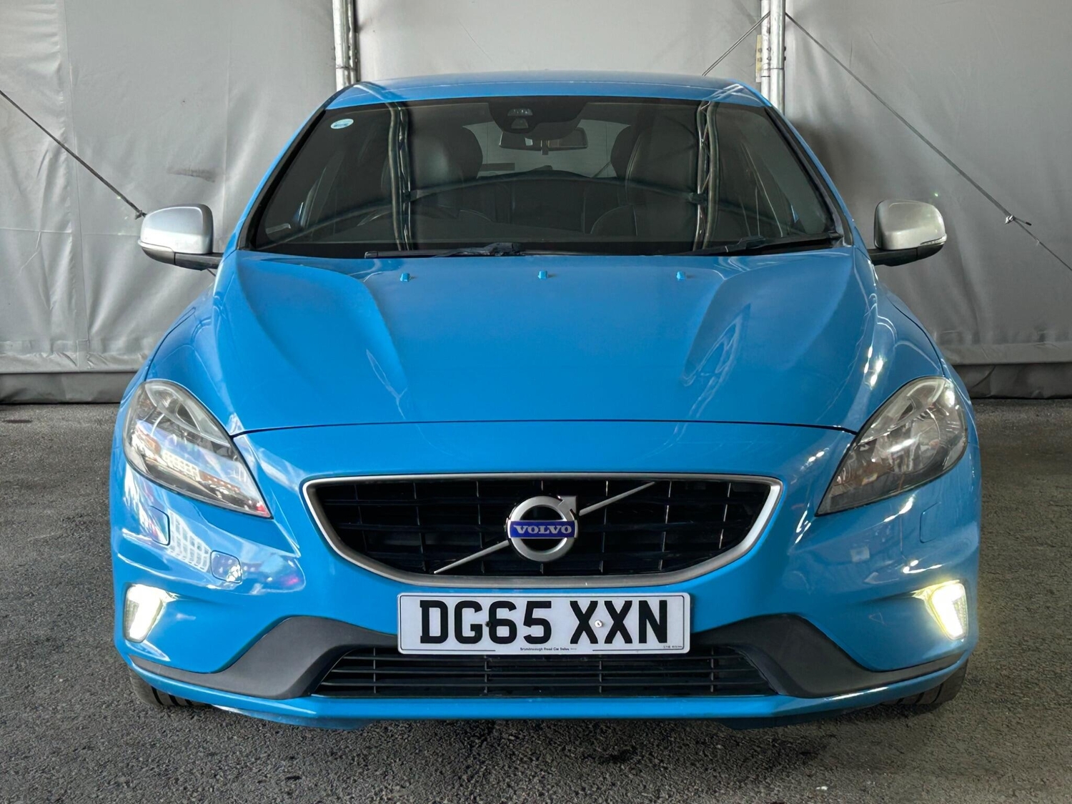 Volvo V40 2015 - Cars in Manchester