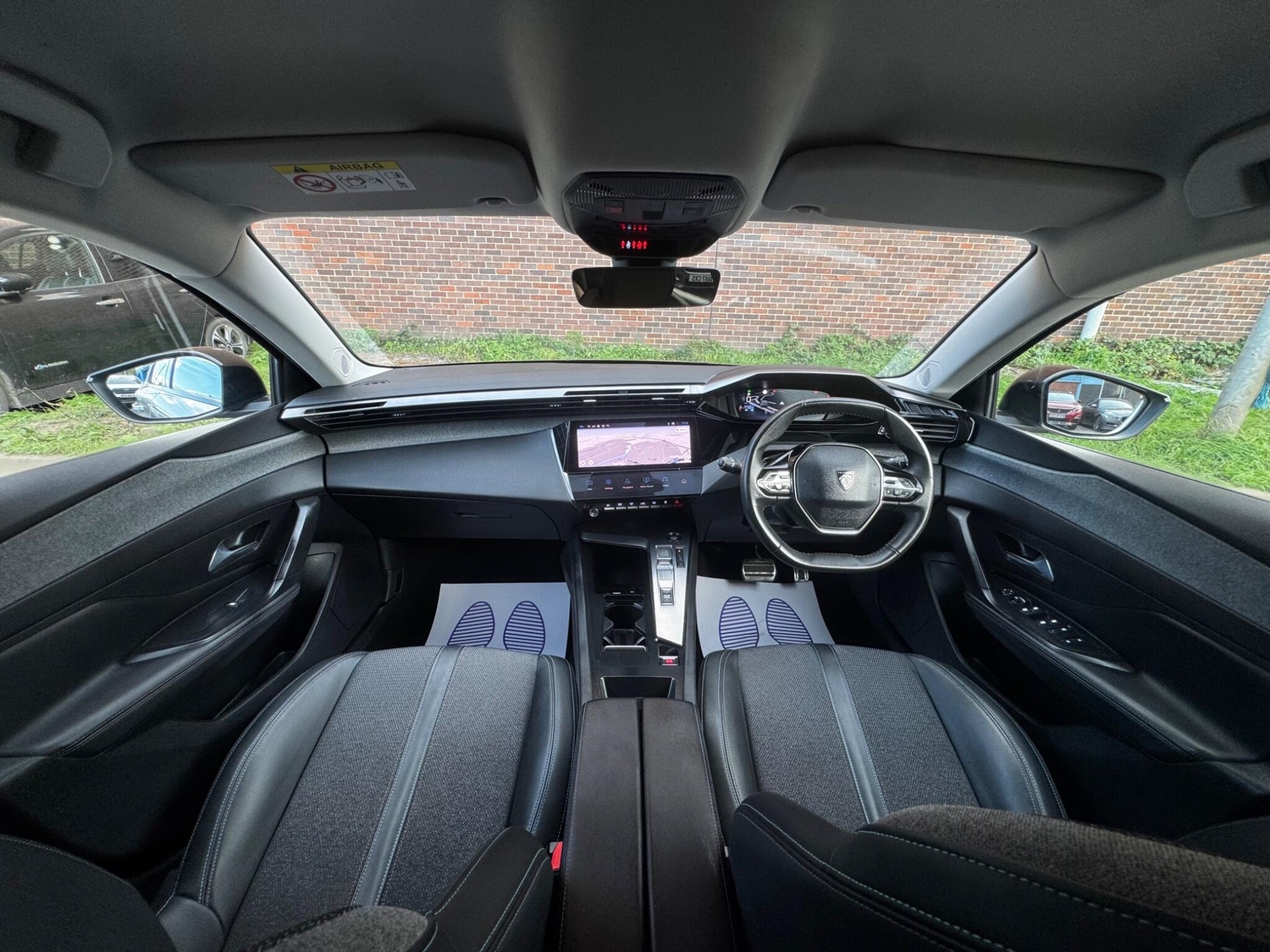 [ berth ]Peugeot 308