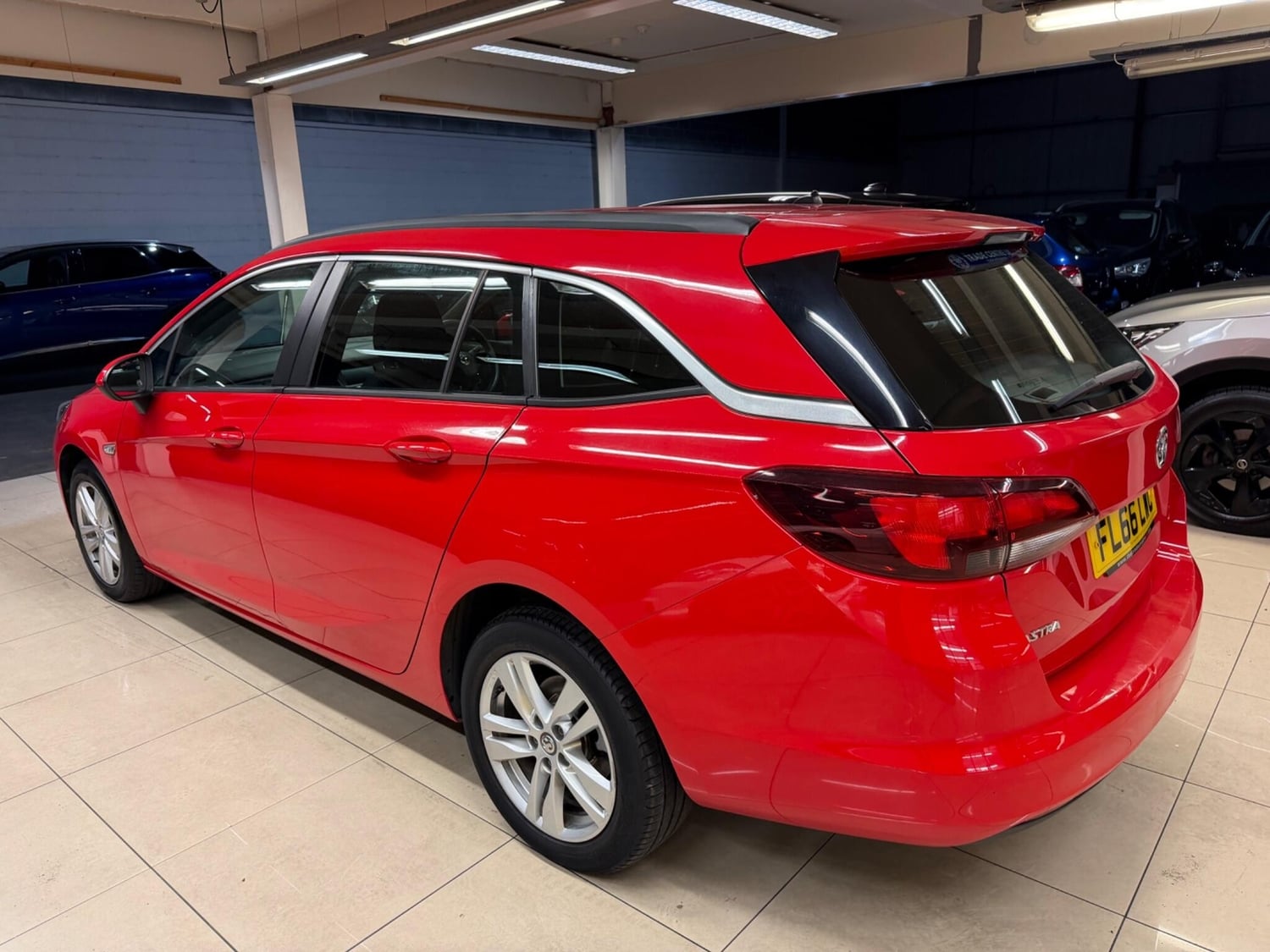 Vauxhall Astra 2016 - Cars