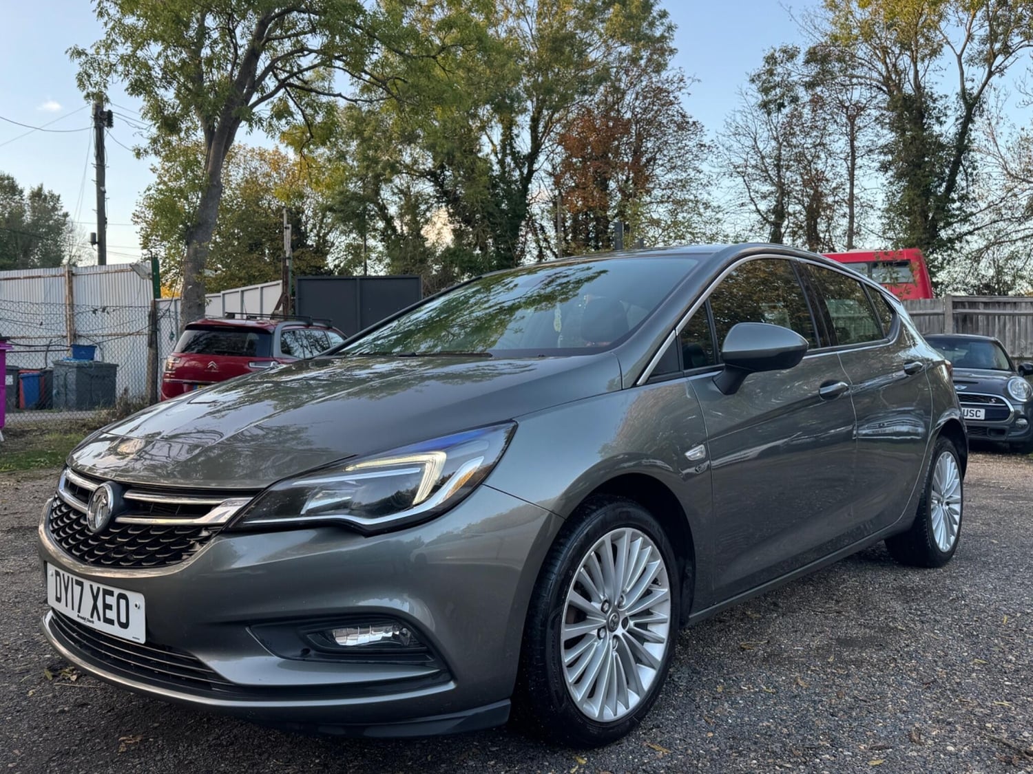 Vauxhall Astra 2017 - Cars