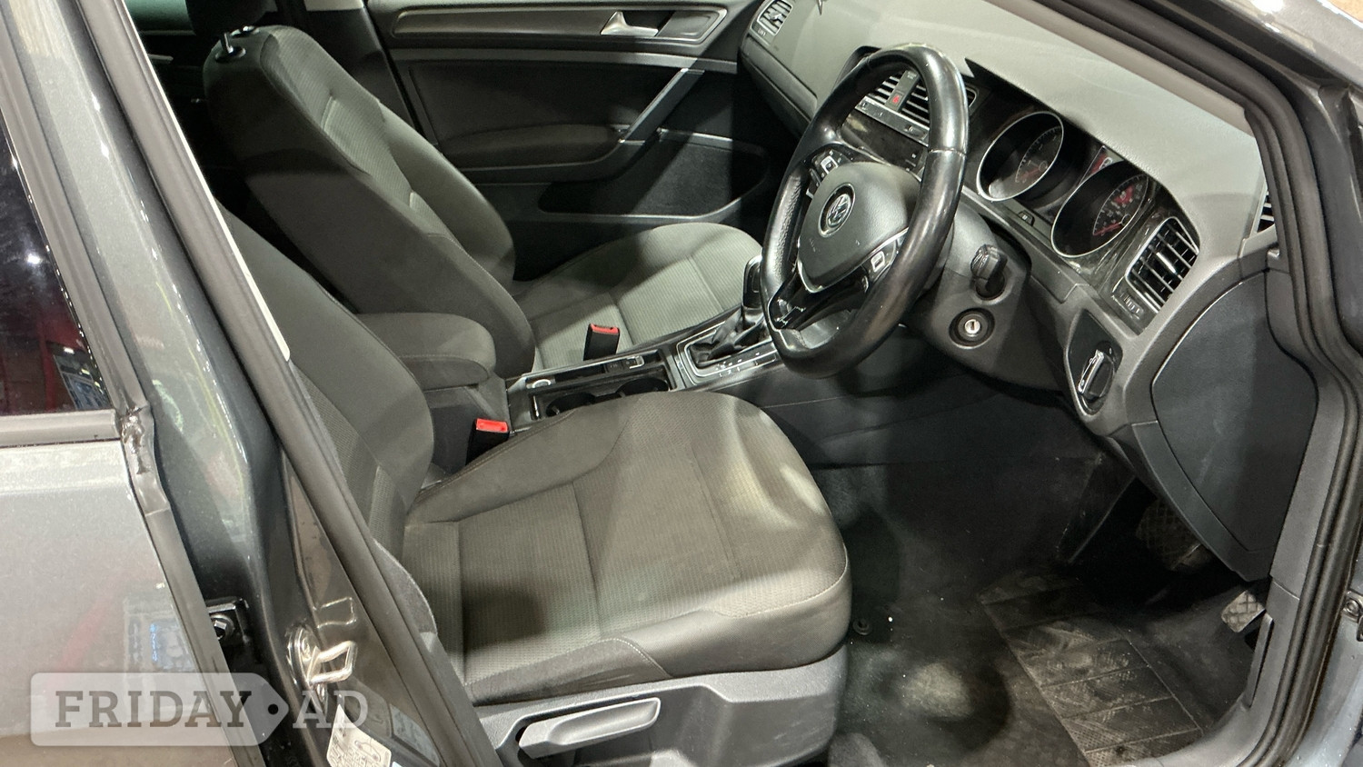 Volkswagen Golf 2020 - Cars in Hillingdon