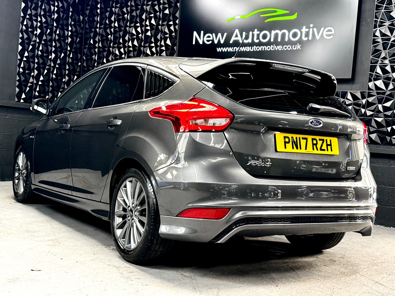 [ berth ]Ford Focus