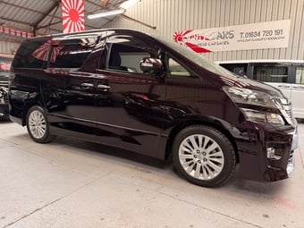 Toyota Vellfire 2014