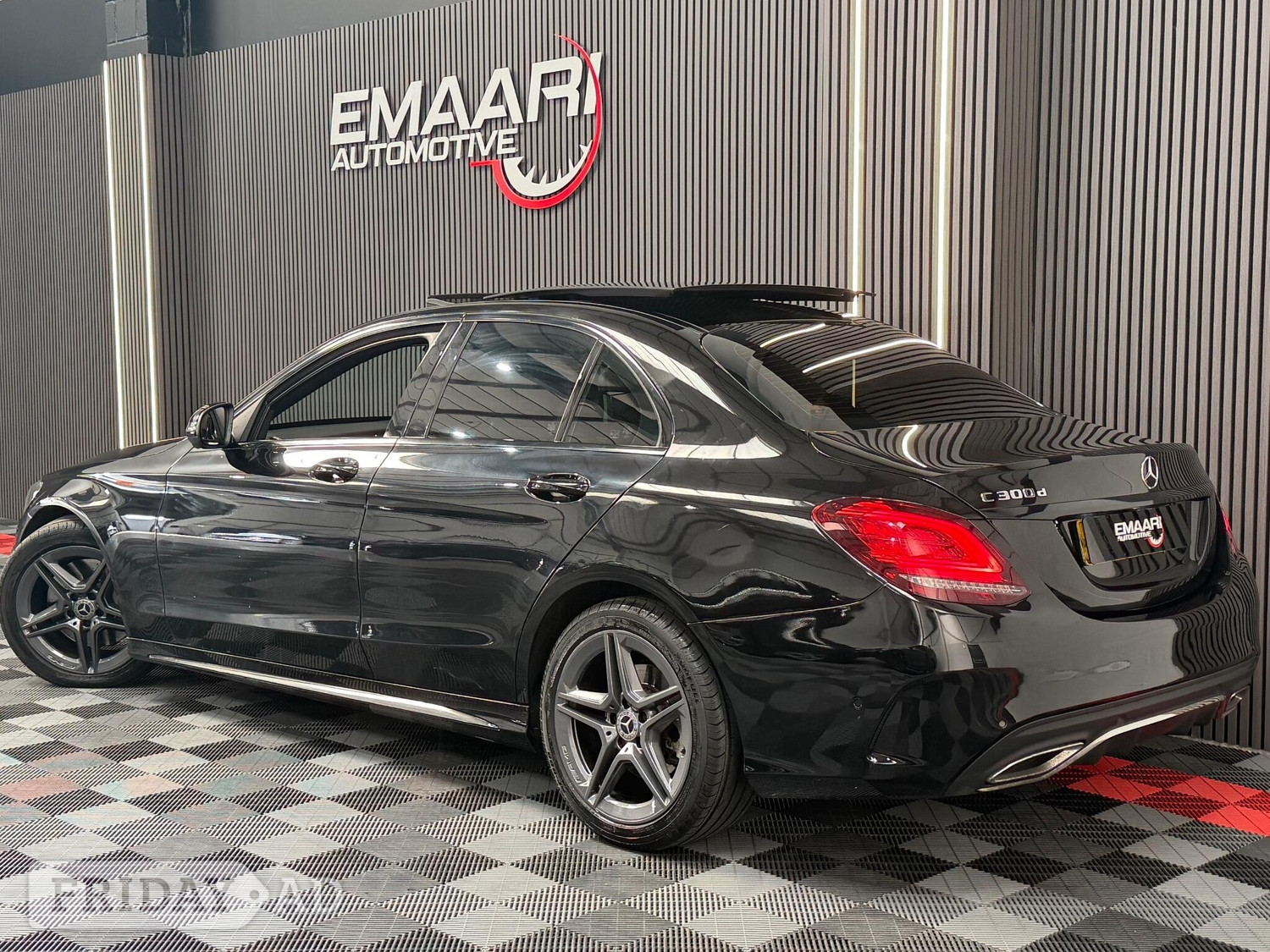 [ berth ]Mercedes-Benz C Class