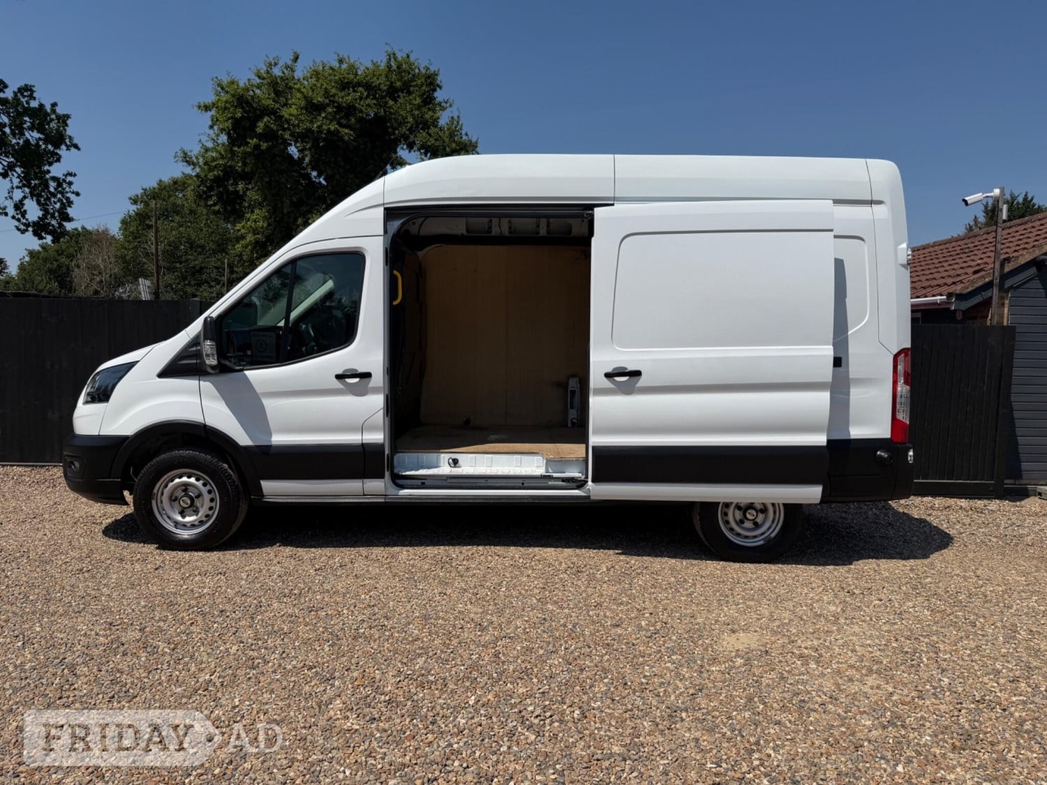 Ford Transit 2023 - Vans & Commercial Vehicles in Addlestone