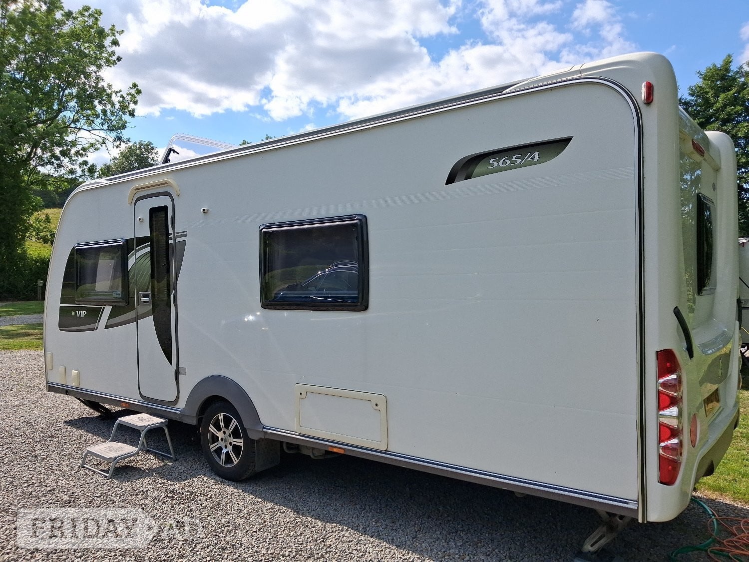 [ berth ]Coachman VIP 565