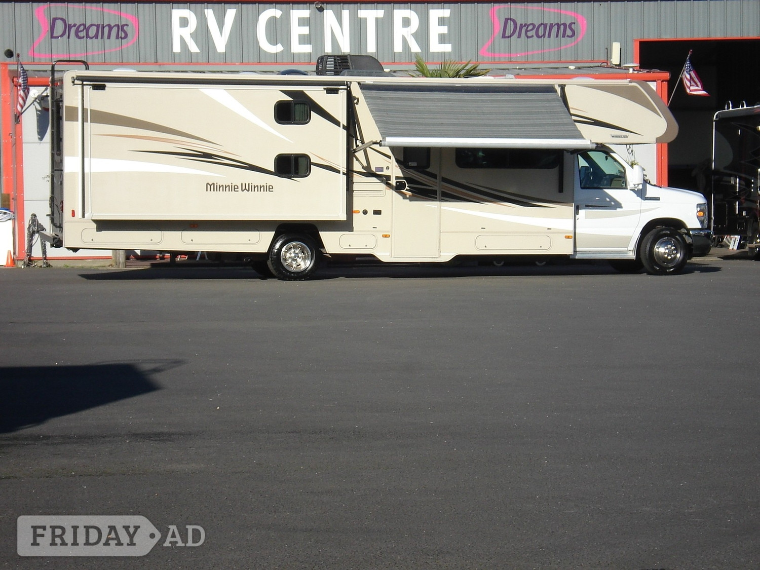 Winnebago Minnie Winnie 31B 2017 in Bicester