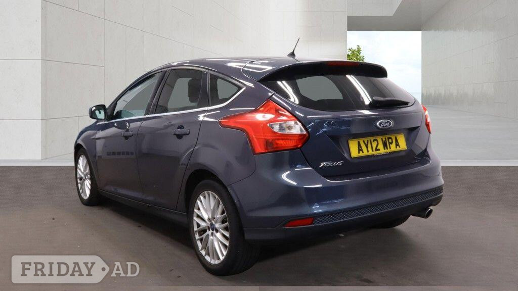Ford Focus 2012 - Cars