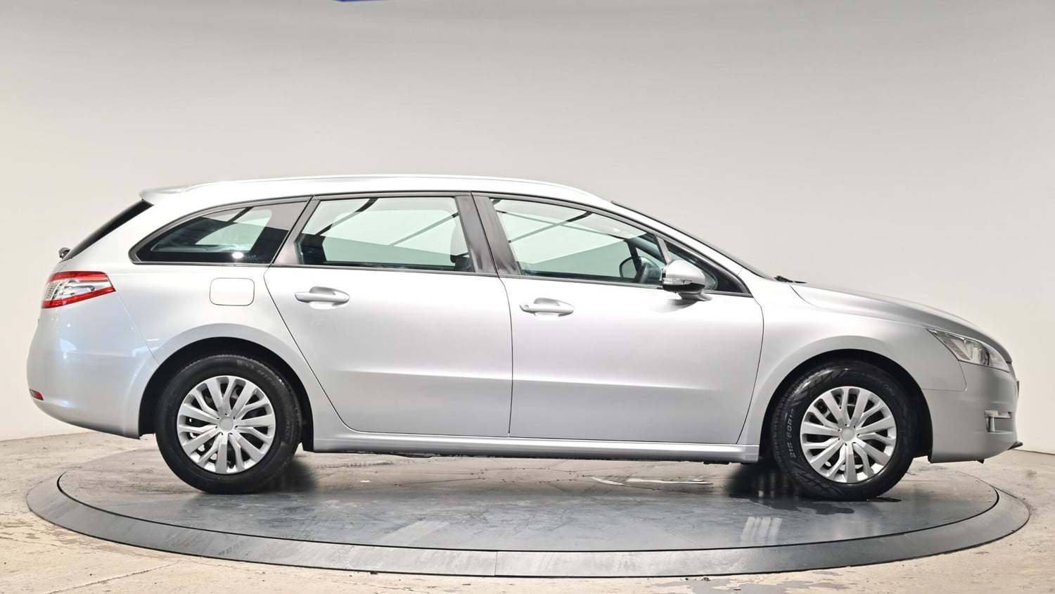 Peugeot 508 SW 2012 - Cars in Cullompton