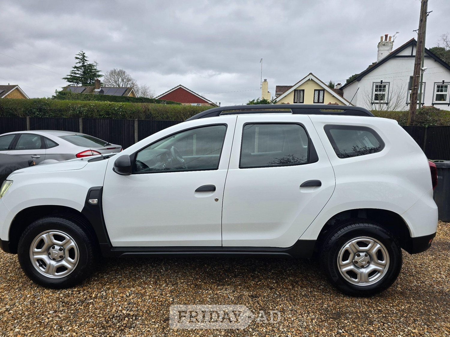 [ berth ]Dacia Duster