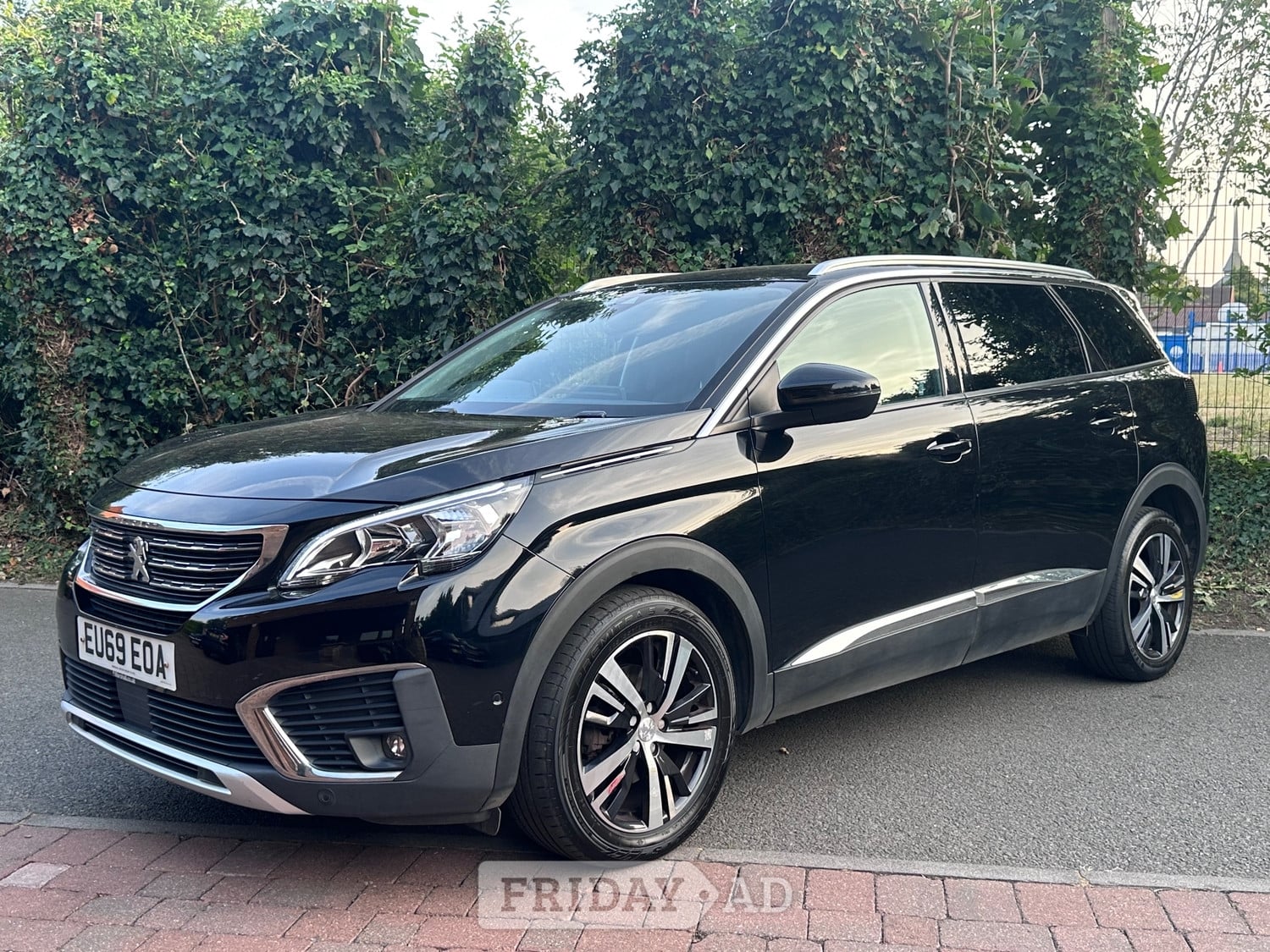 [ berth ]Peugeot 5008