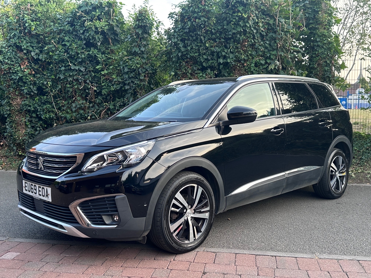 [ berth ]Peugeot 5008