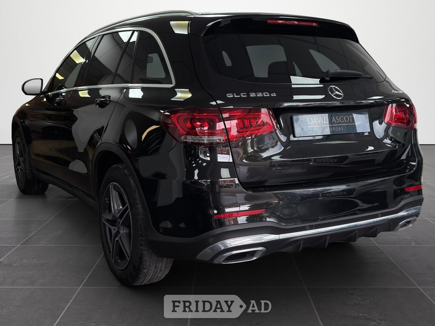 [ berth ]Mercedes-Benz GLC