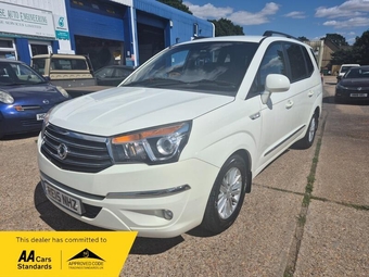 Ssangyong Turismo 2015