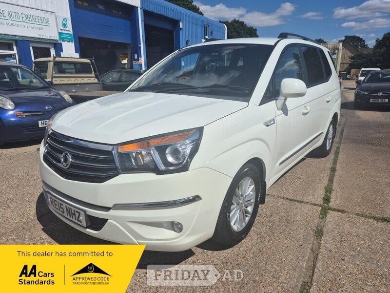 Ssangyong Turismo 2015 in Eastleigh