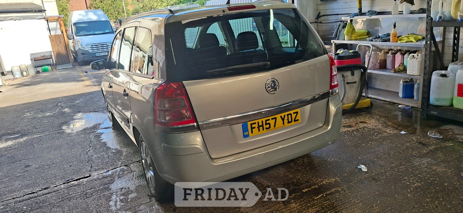 Vauxhall Zafira 2008 - Cars in Sutton