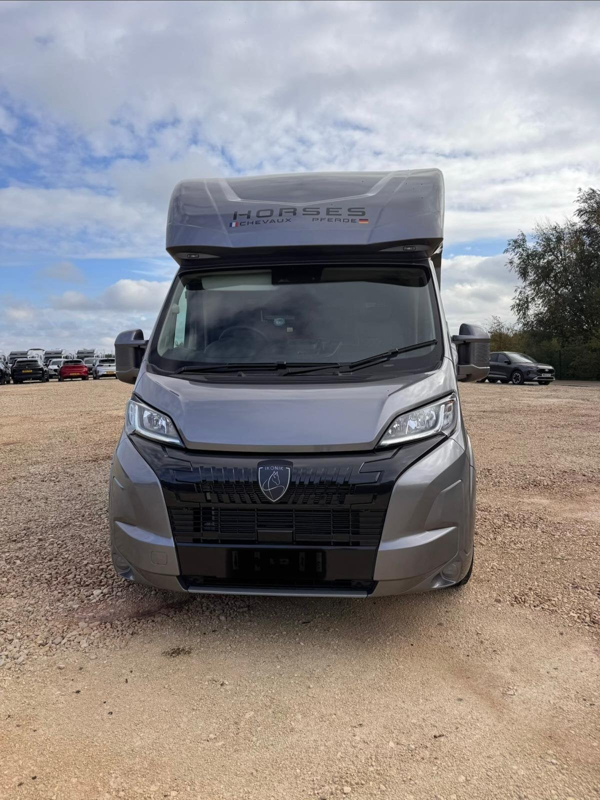 Equi-Trek Ikonik Peugeot Horsebox - Trailers & Horseboxes