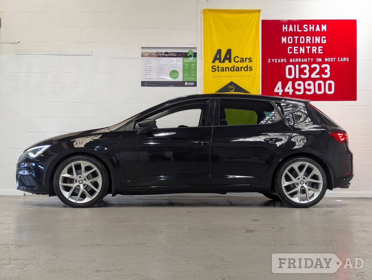 [ berth ]SEAT Leon