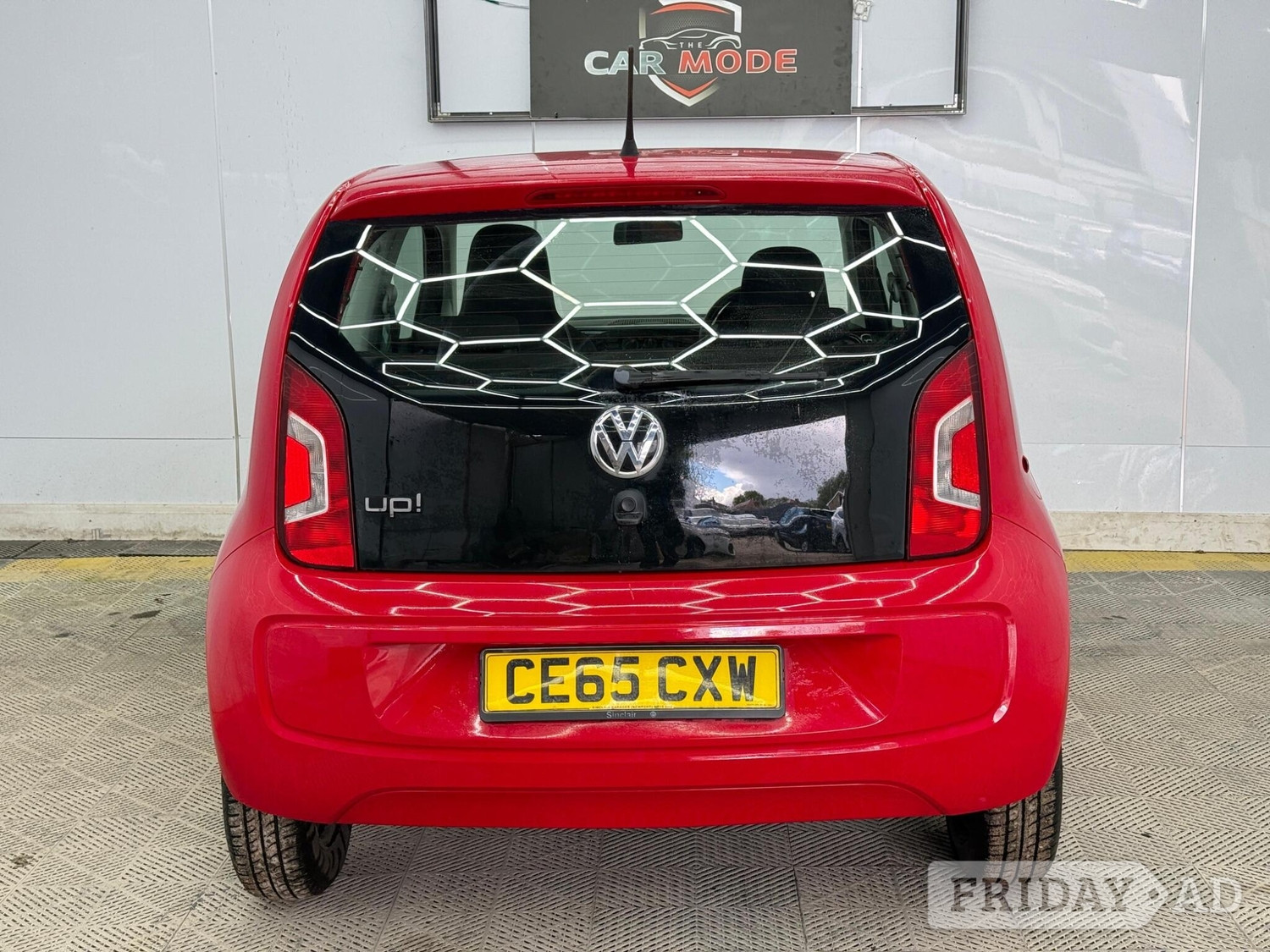 Volkswagen UP! 2015 - Cars in Hillingdon
