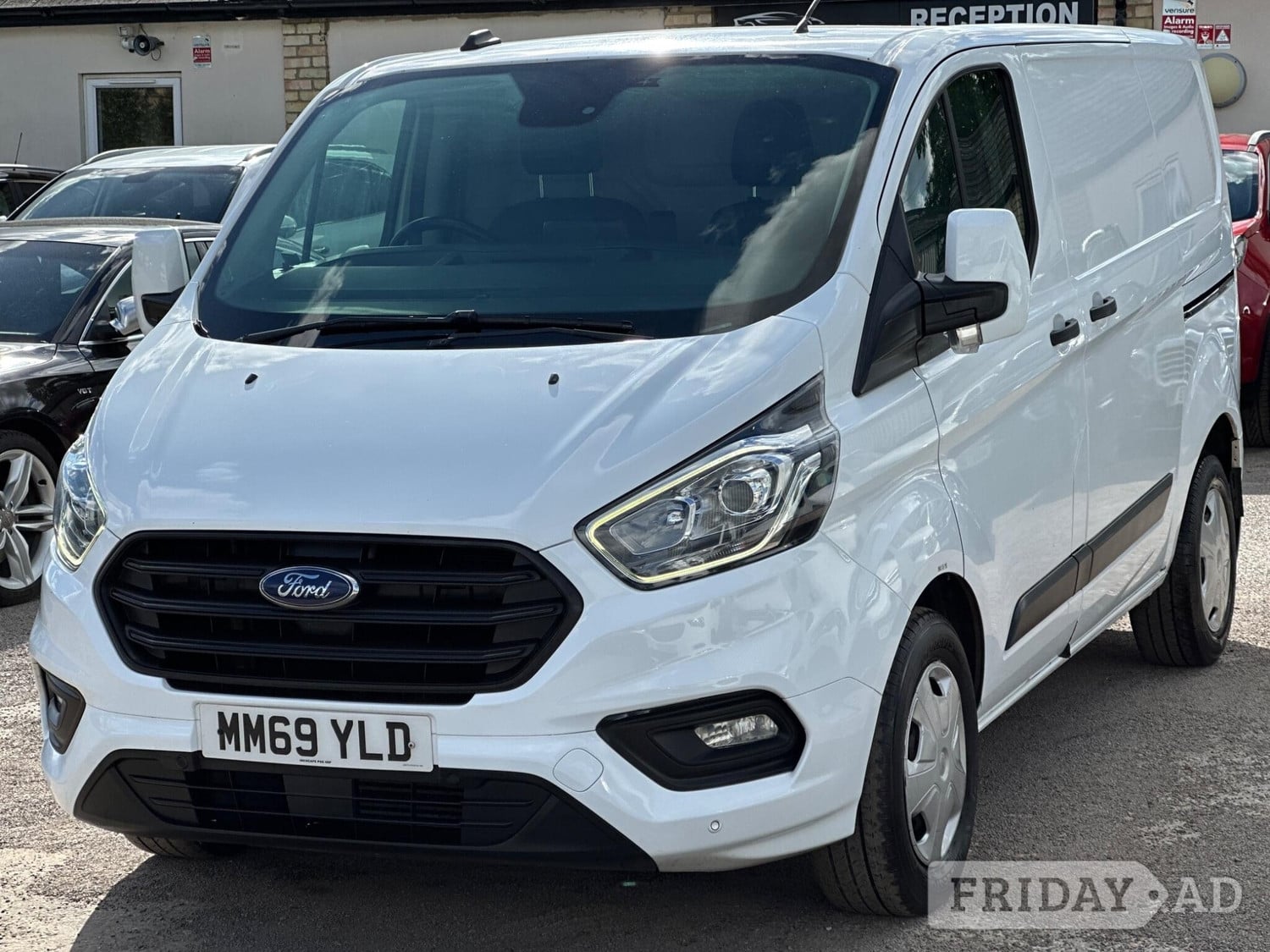 [ berth ]Ford Transit Custom