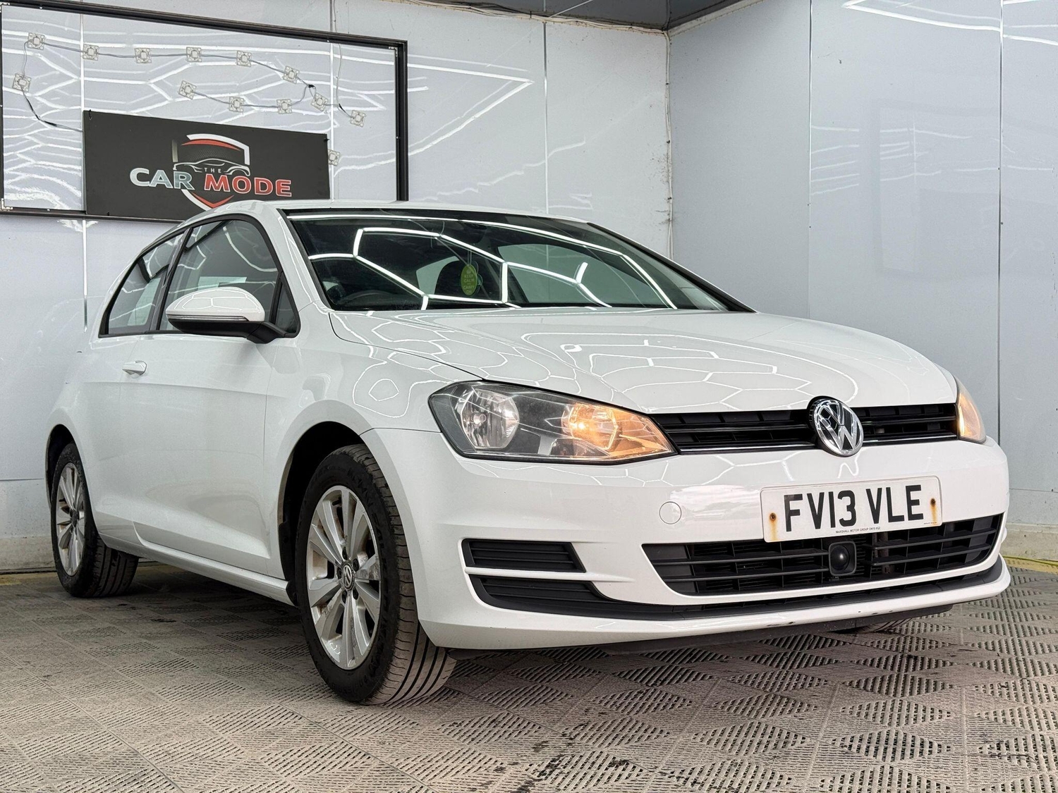Volkswagen Golf 2013 - Cars in Hillingdon