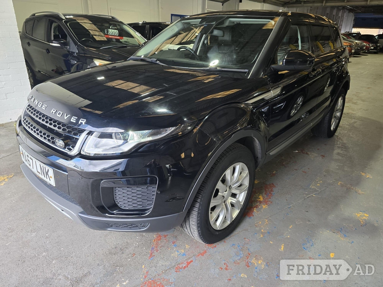 [ berth ]Land Rover Range Rover Evoque