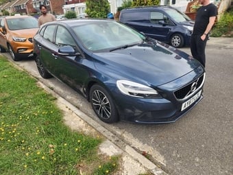 Volvo V40 2017