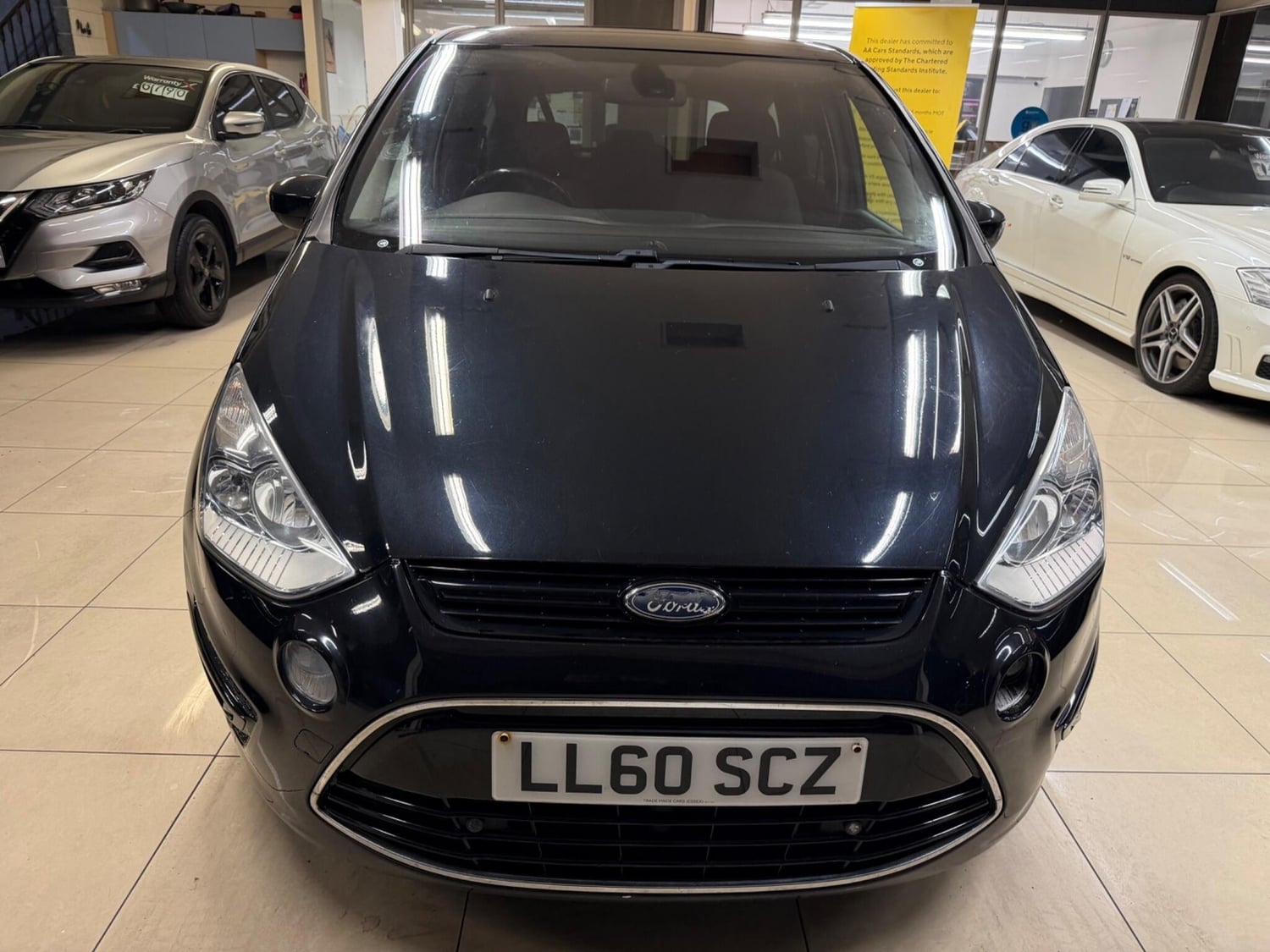 [ berth ]Ford S-Max