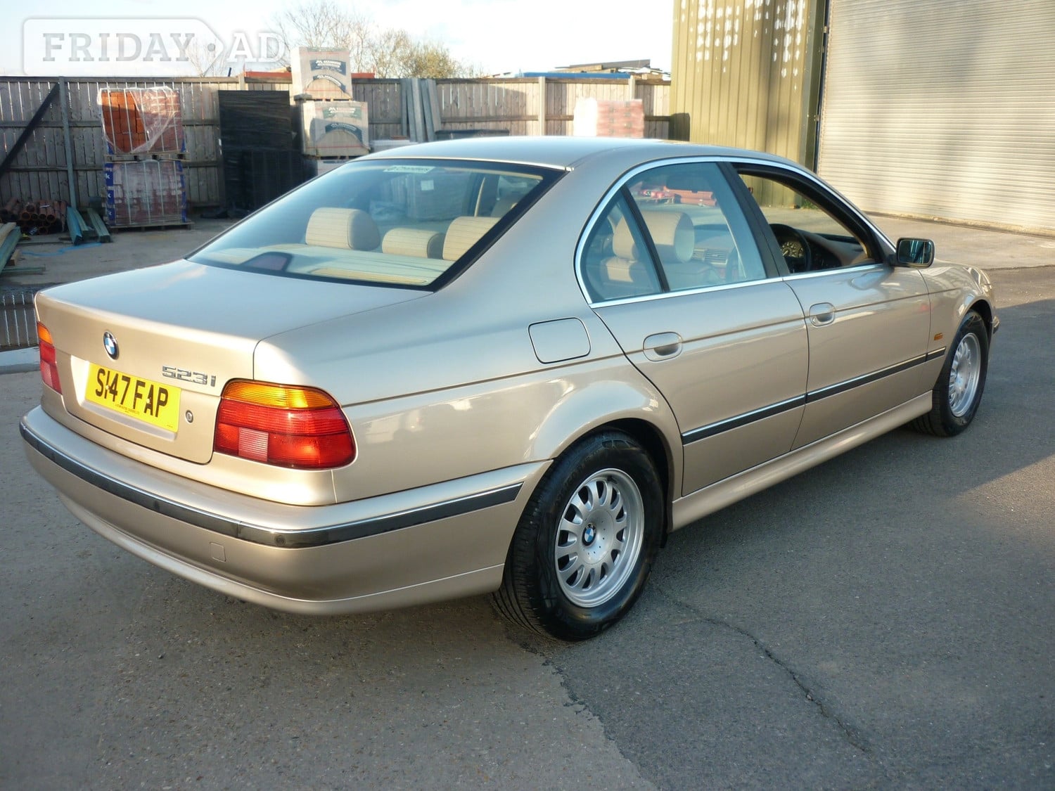 [ berth ]BMW 5 Series