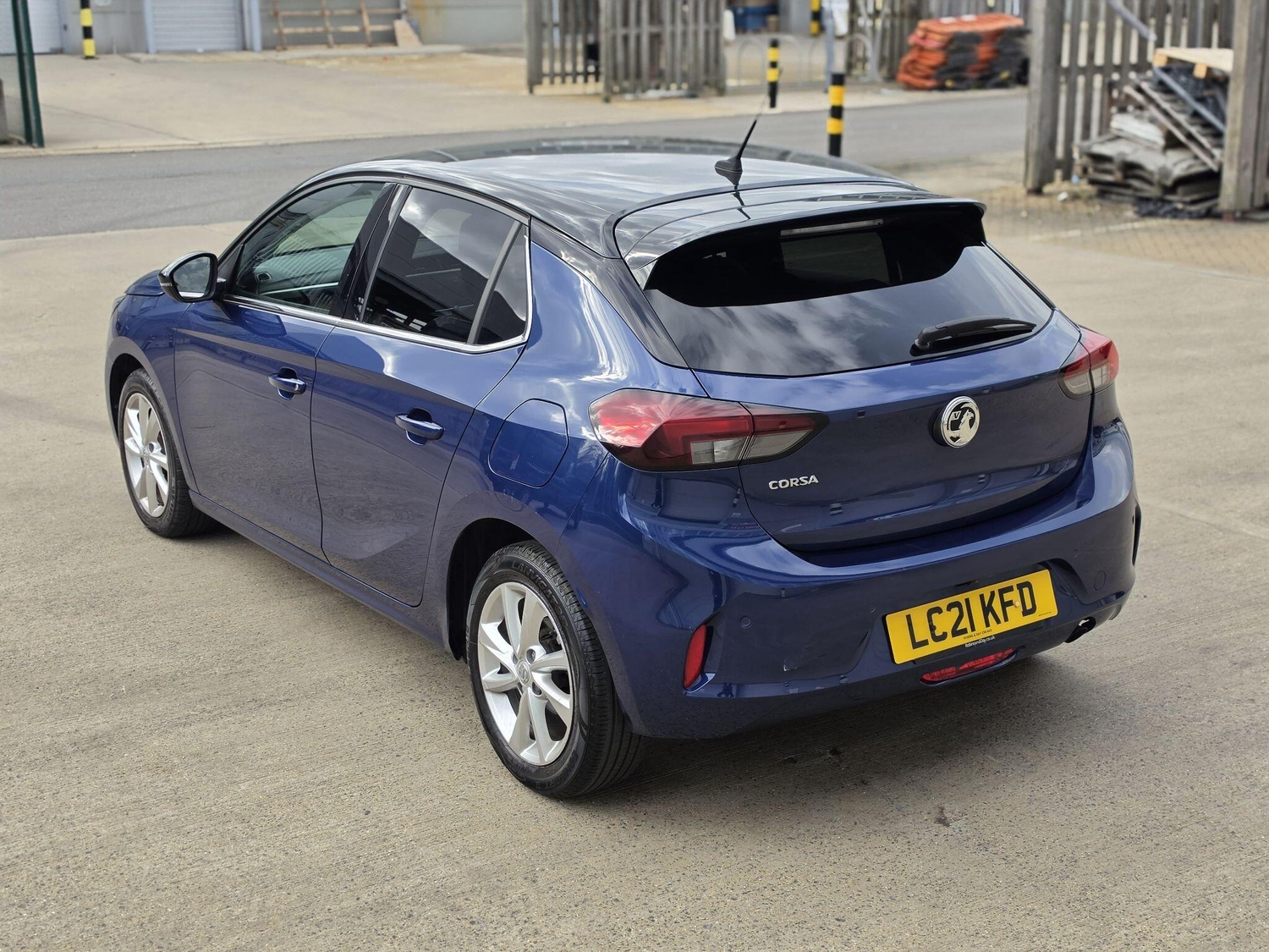 [ berth ]Vauxhall Corsa